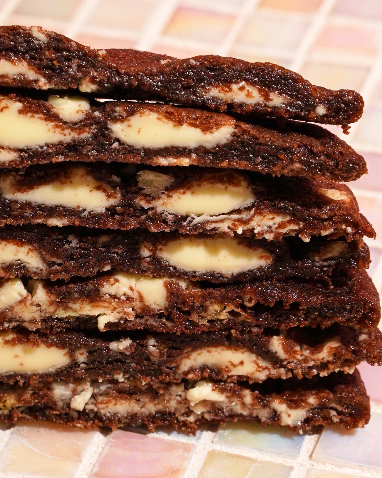 b ne Ivoire Biscuits aux morceaux de chocolat noir et chocolat blanc